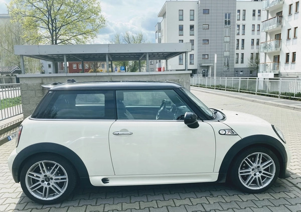 MINI Cooper S cena 35000 przebieg: 135000, rok produkcji 2007 z Poznań małe 191